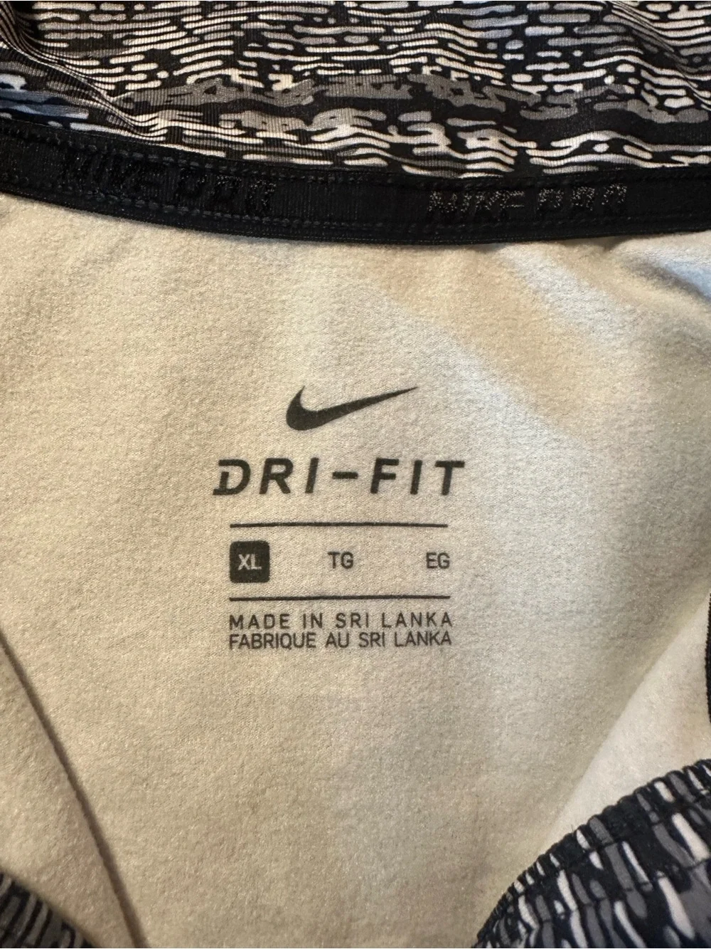 Nike Women's Black Gray Marled Quarter-Zip Pullover